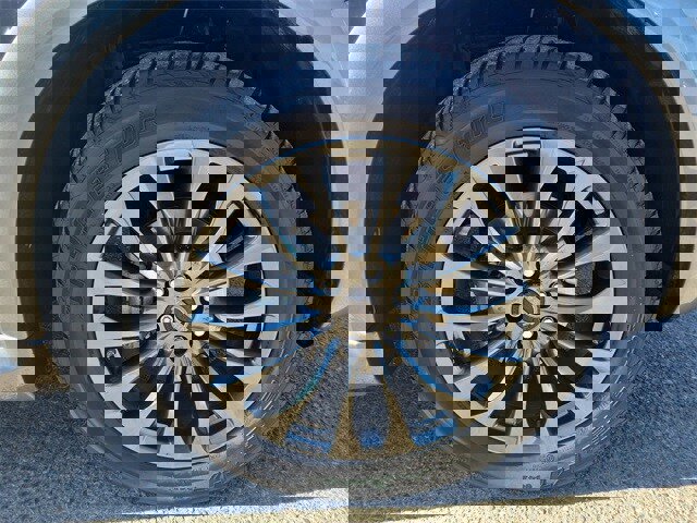 Certified 2023 Nissan Armada Platinum w/ Captain's Chairs Package image 21