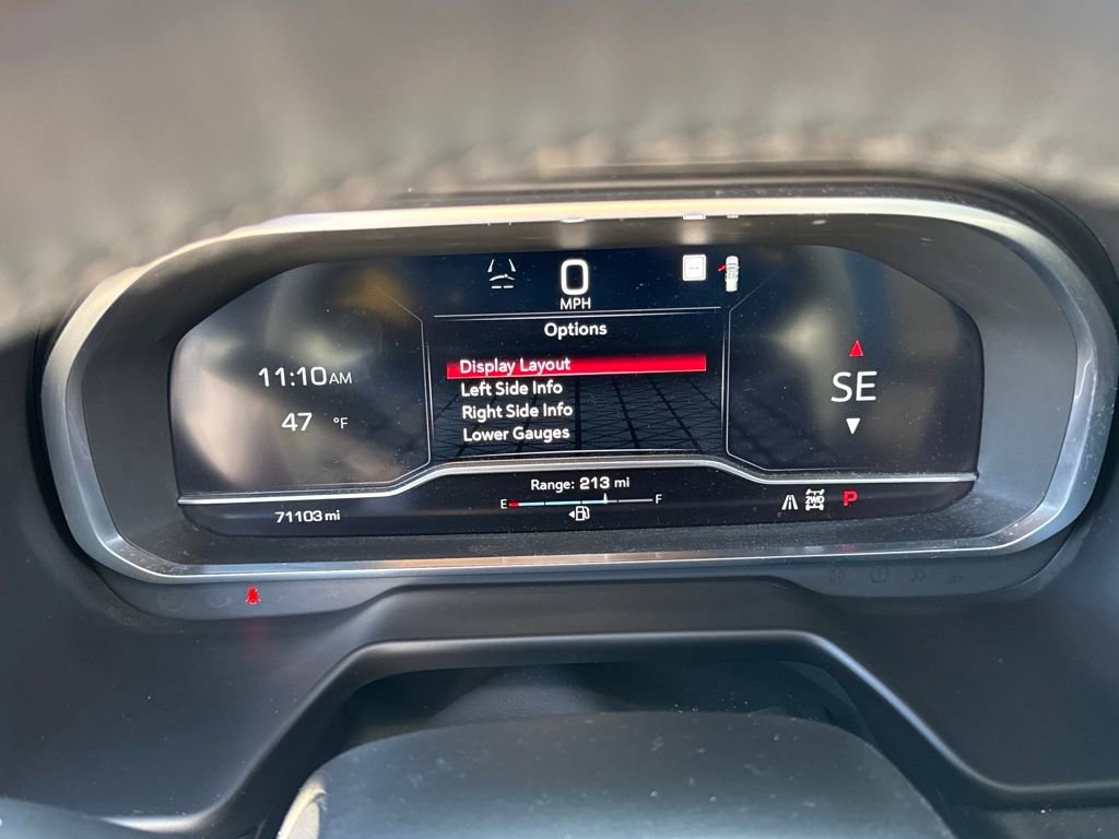 Used 2023 GMC Yukon SLT w/ SLT Premium Package image 17