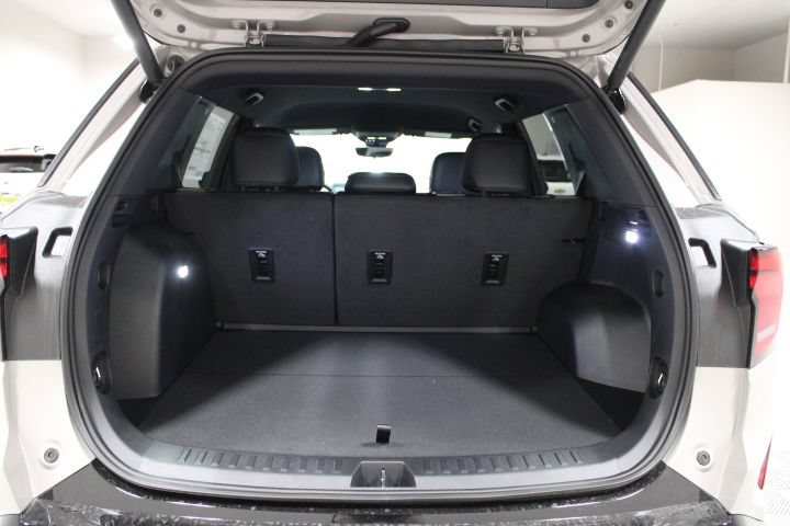 New 2026 GMC Terrain AT4 AWD/4WD image 13