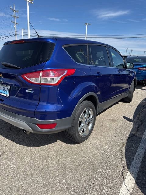 Used 2015 Ford Escape SE image 3