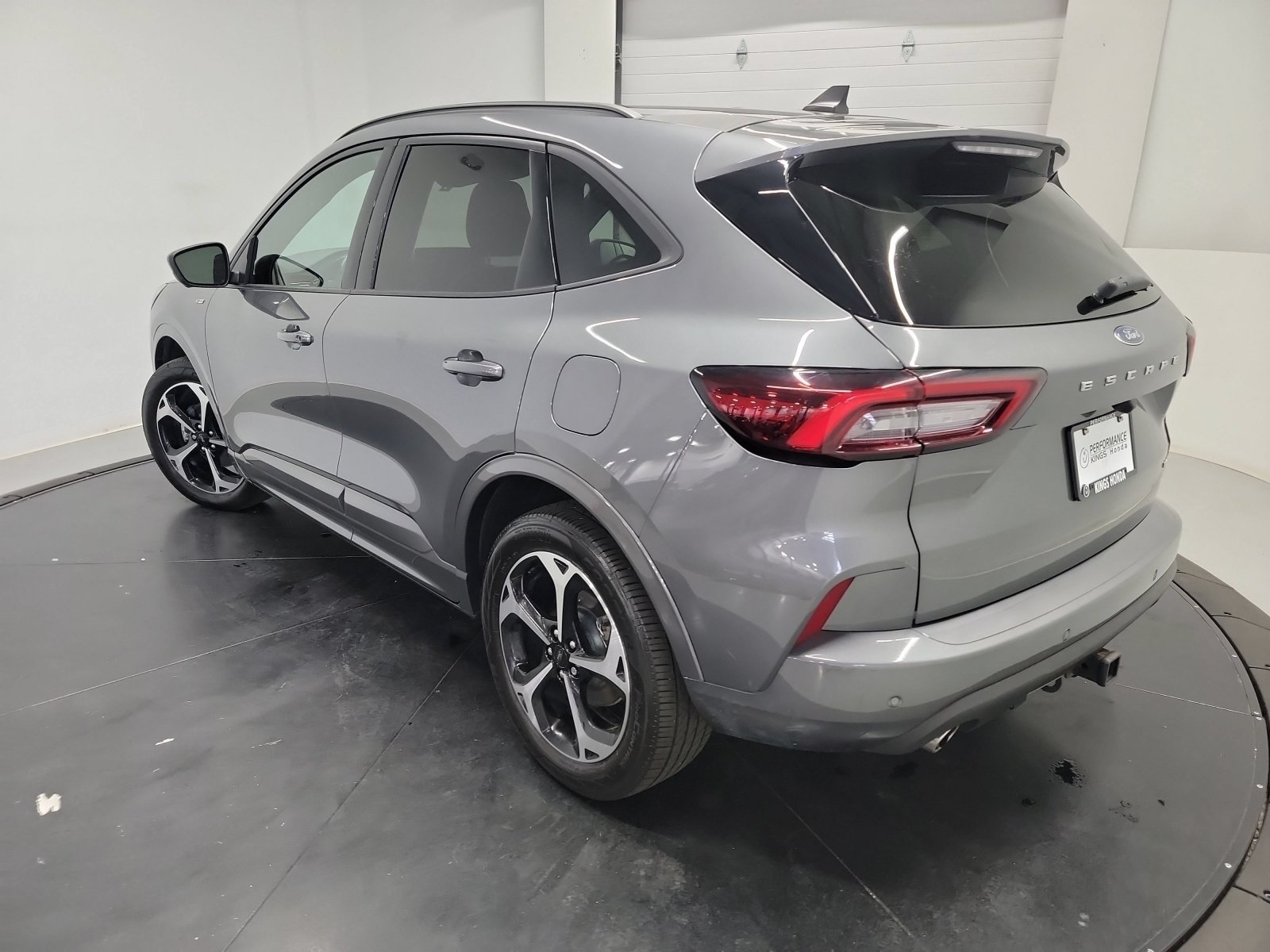 Used 2023 Ford Escape ST-Line Select w/ Tech Pack #2 AWD/4WD image 6