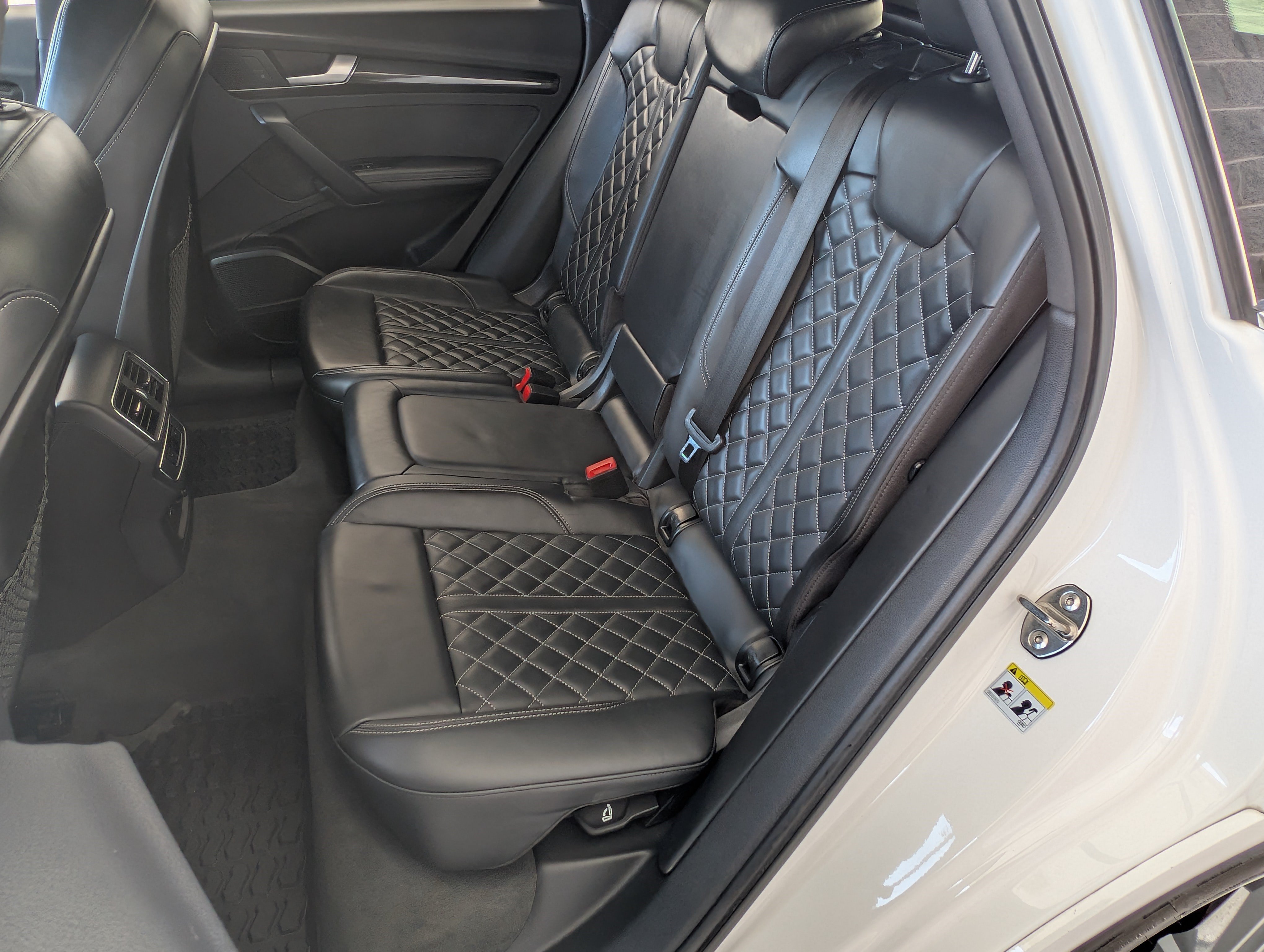 Used 2019 Audi SQ5 Premium Plus AWD/4WD image 18