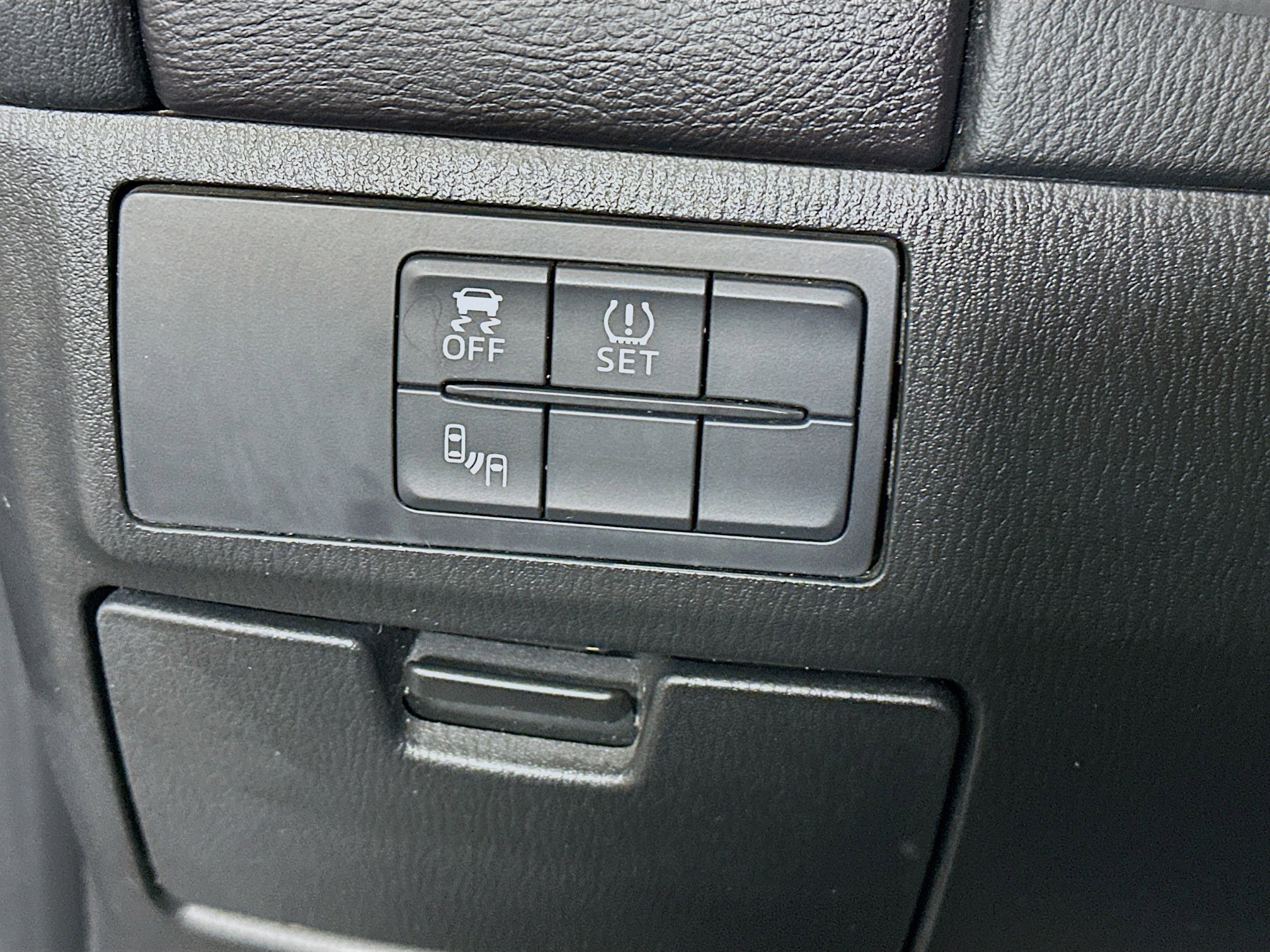 Used 2016 MAZDA MAZDA6 Touring image 17