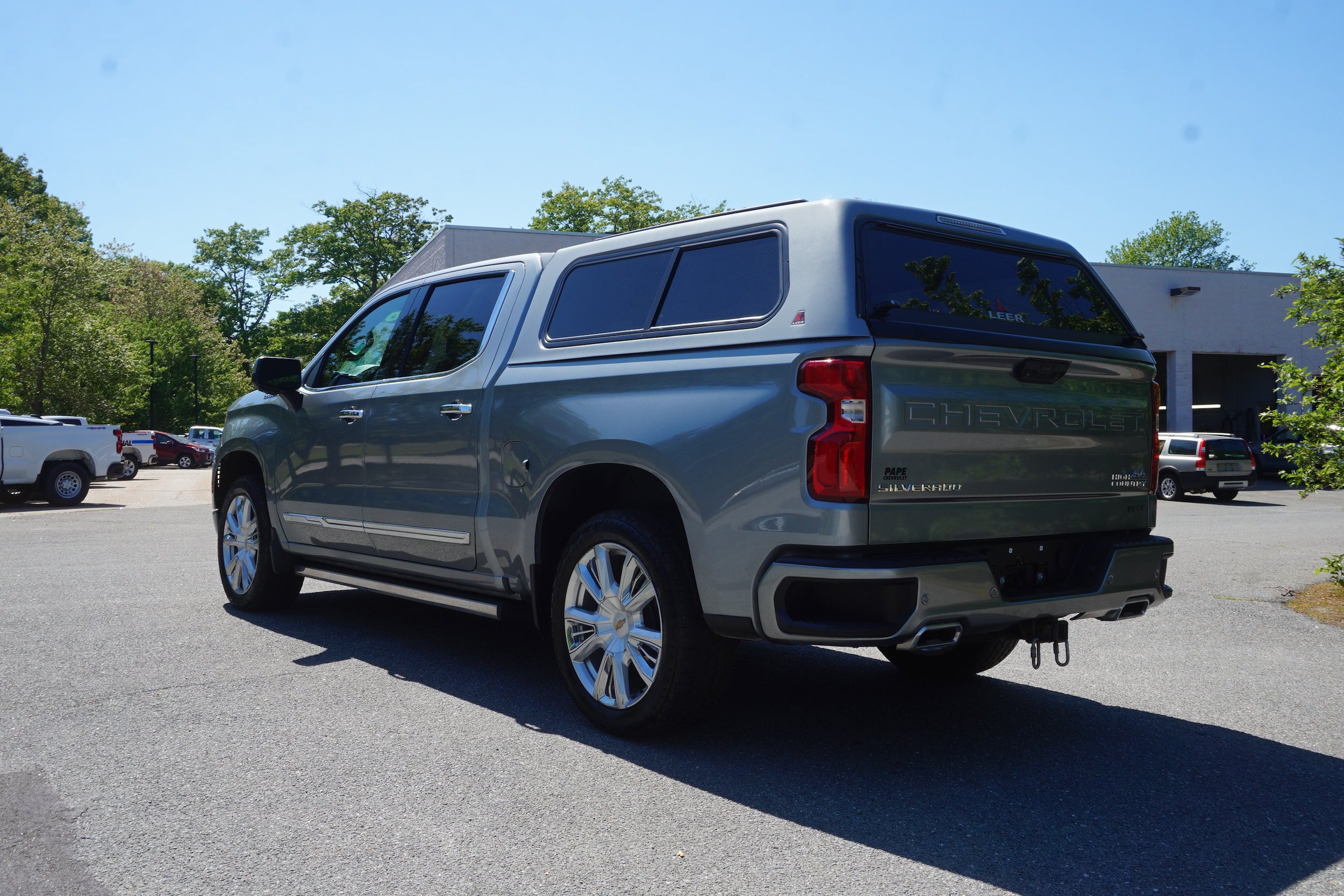 Used 2023 Chevrolet Silverado 1500 High Country AWD/4WD image 7