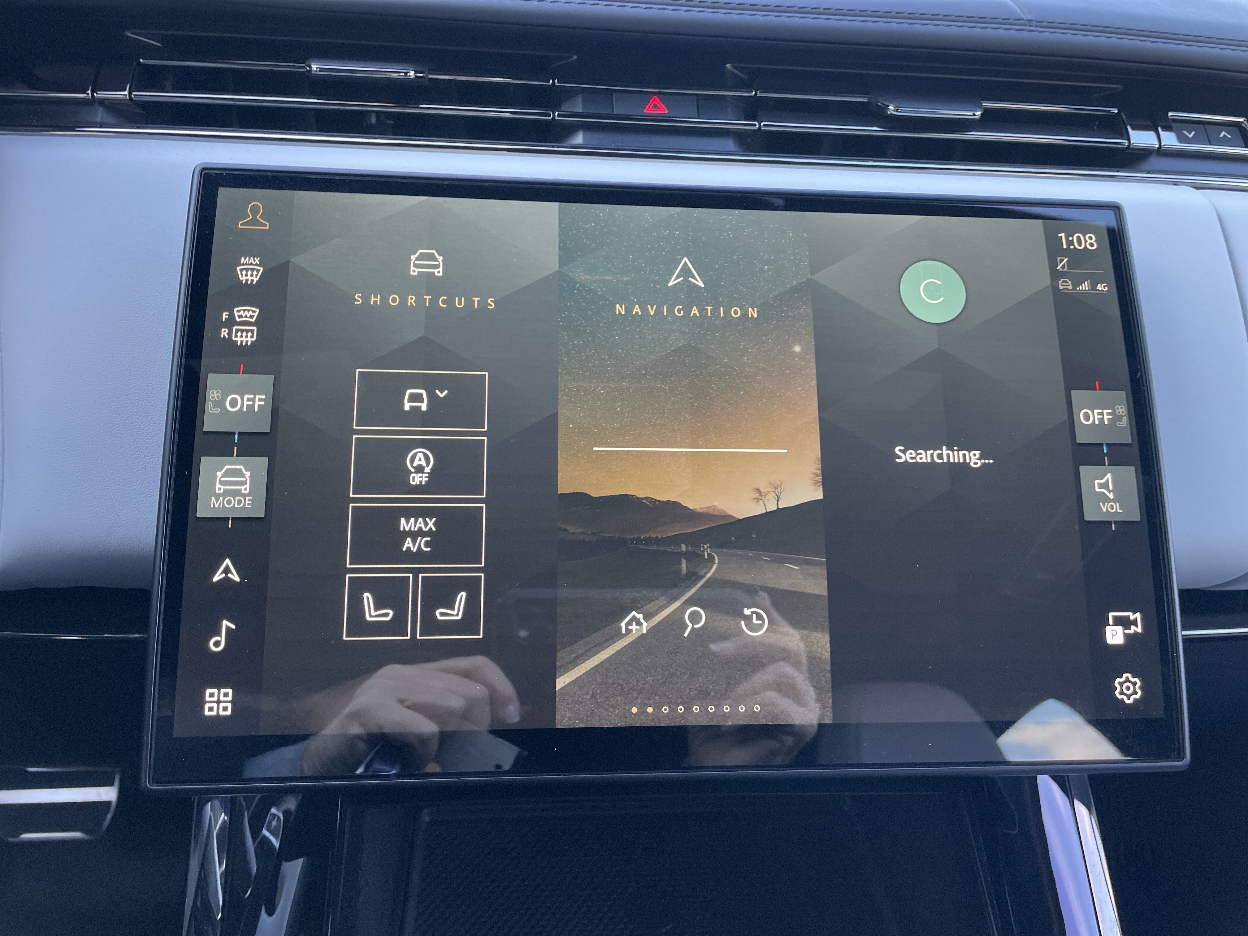 Used 2024 Land Rover Range Rover Sport image 48