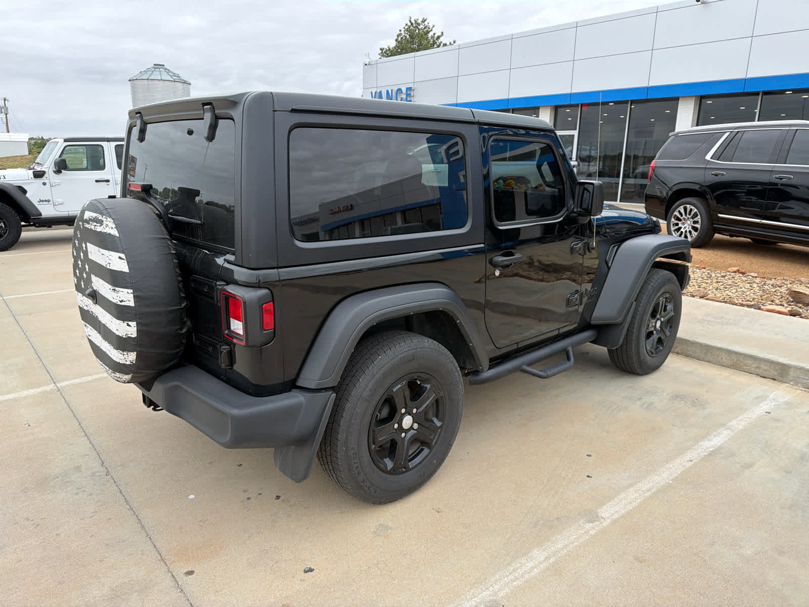 Used 2022 Jeep Wrangler Sport AWD/4WD image 8