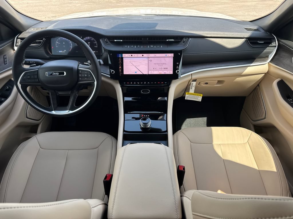 New 2026 Jeep Grand Cherokee Limited w/ Limited Altitude Package RWD image 15