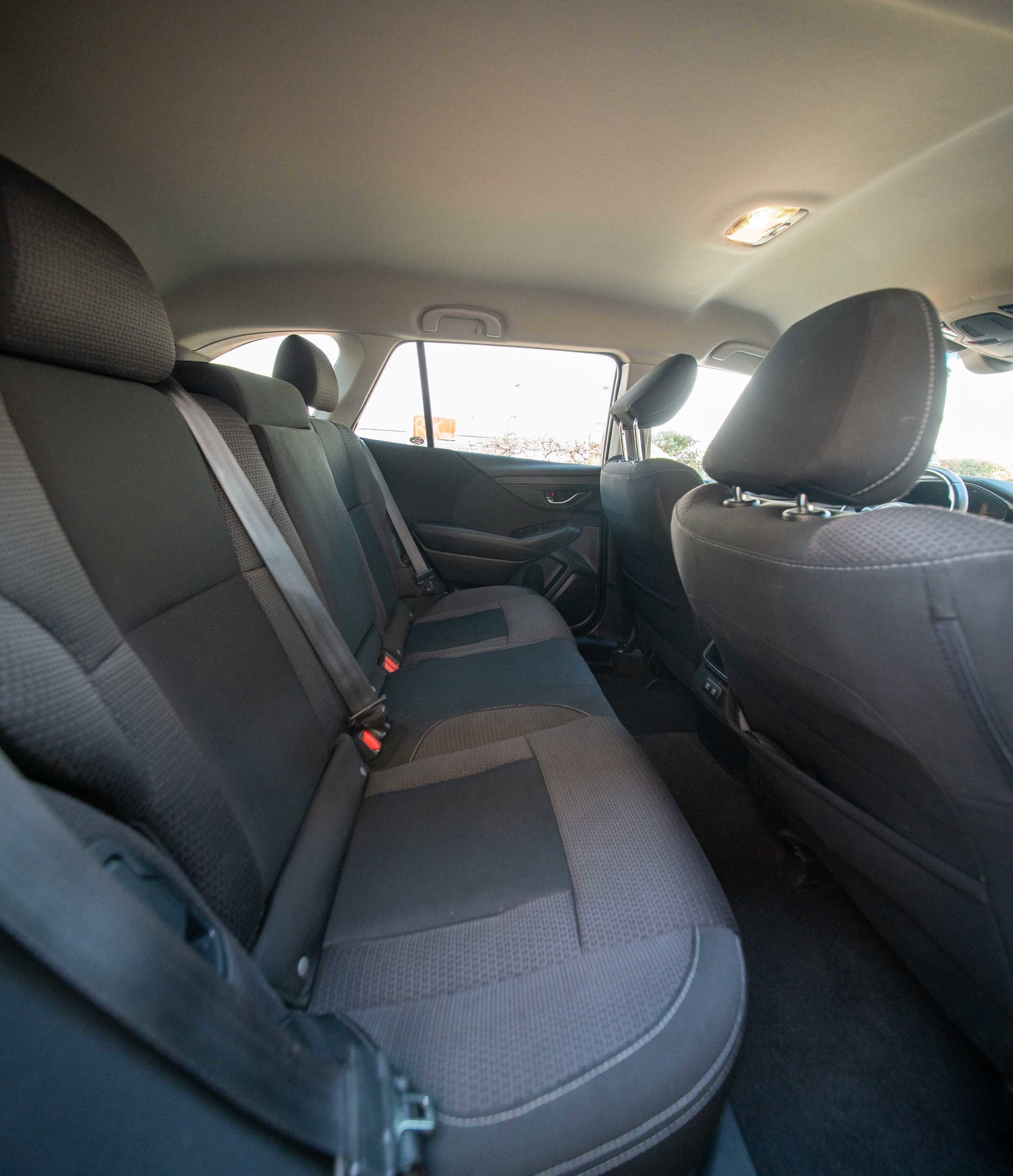 Used 2021 Subaru Outback Premium image 9