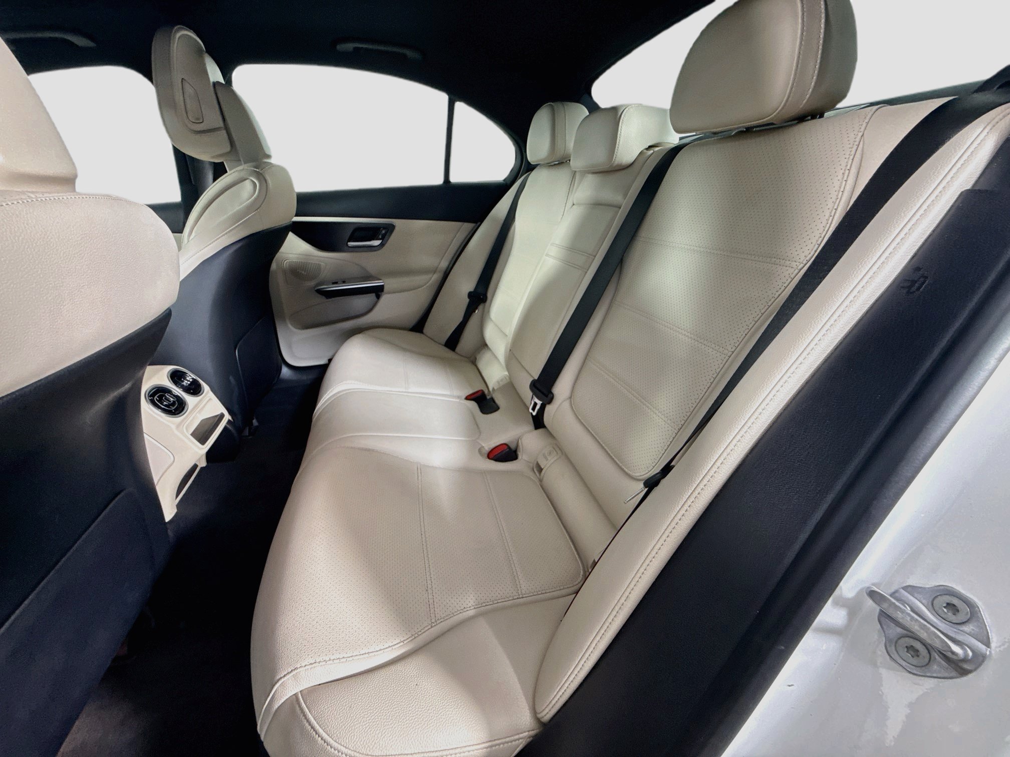 Used 2023 Mercedes-Benz C 300 4MATIC Sedan image 25