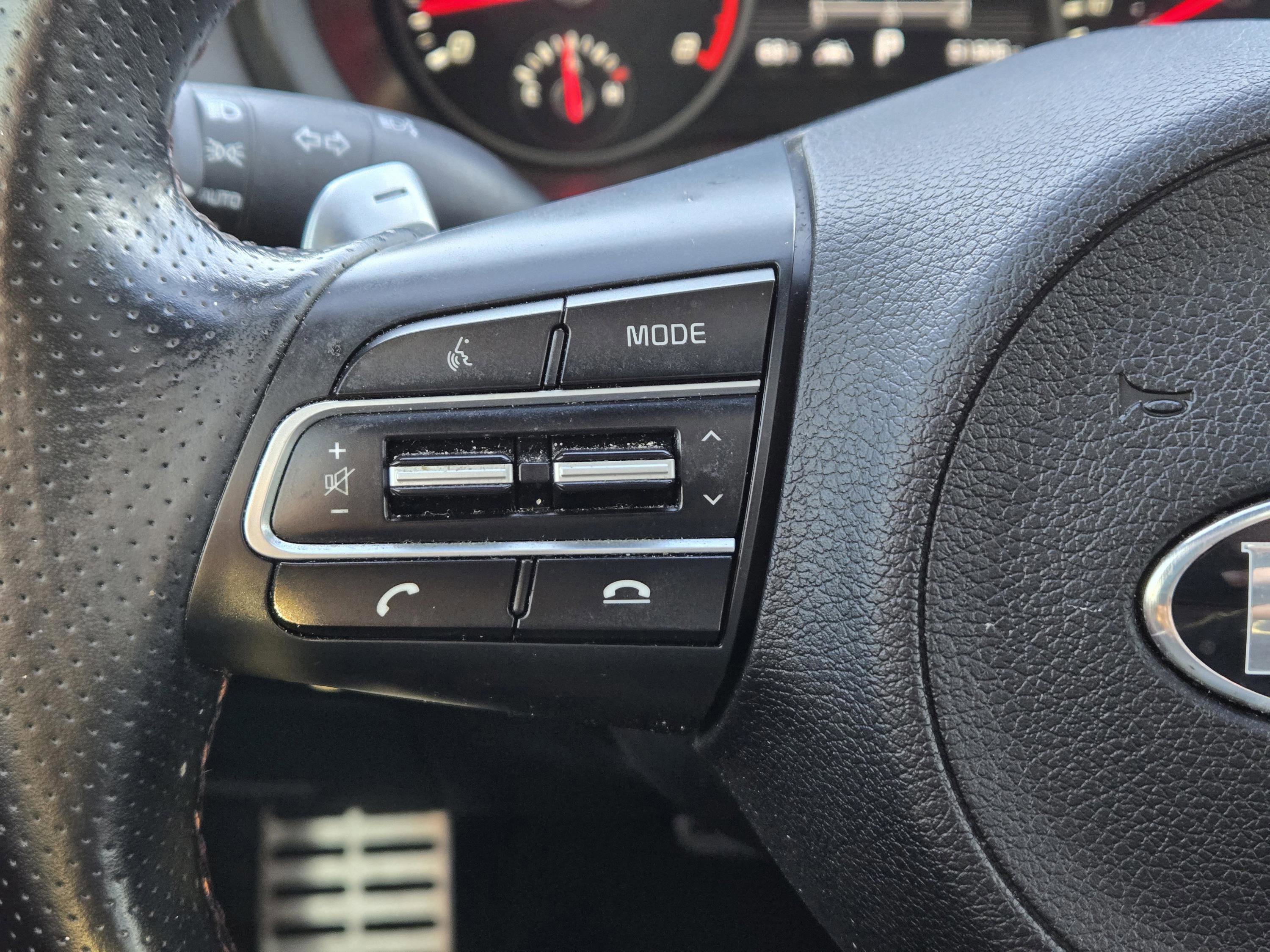 Used 2021 Kia Stinger GT2 image 22