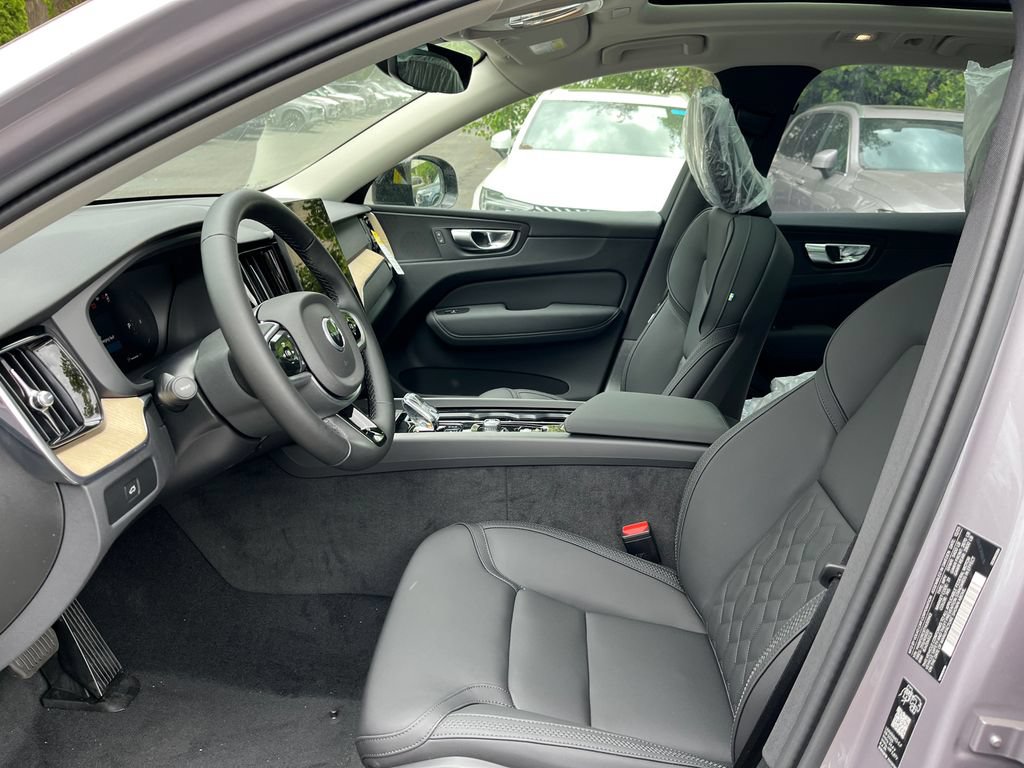New 2026 Volvo XC60 B5 Plus w/ Protection Package Premier AWD/4WD image 10