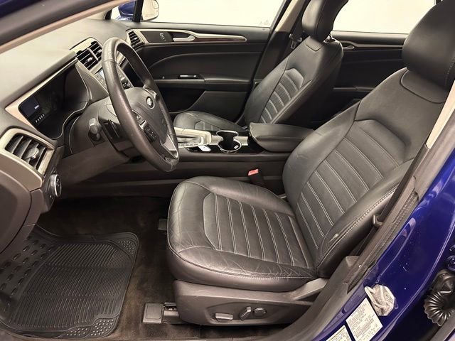 Used 2014 Ford Fusion SE w/ Equipment Group 202A FWD image 12
