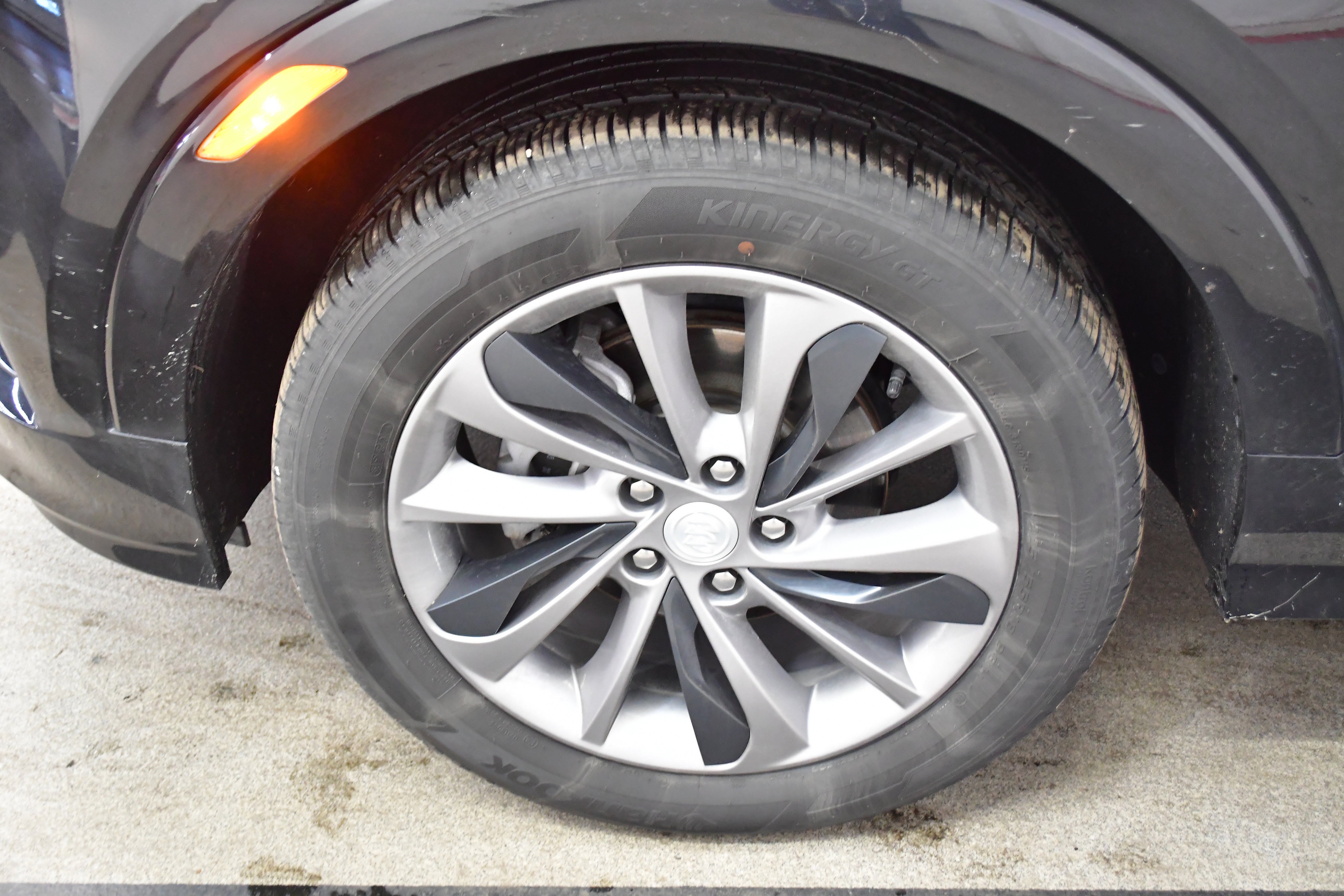 Used 2023 Buick Encore GX Select w/ Sport Touring Package image 47