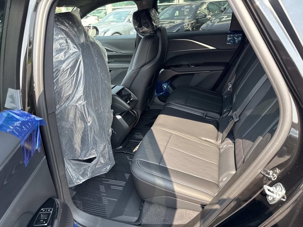 New 2026 Cadillac Lyriq Sport w/ LPO, Floor Liner Package AWD/4WD image 9