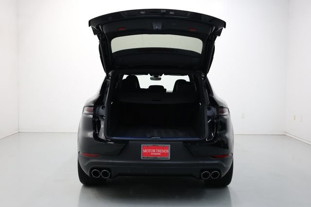 Used 2026 Porsche Cayenne AWD/4WD image 54
