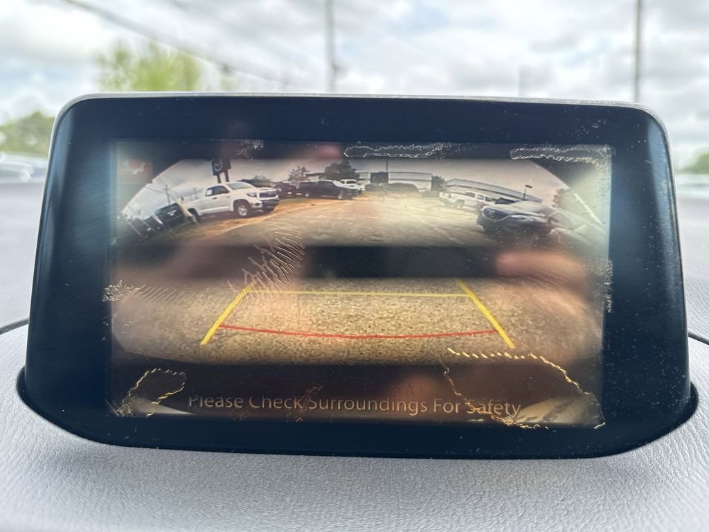 Used 2018 MAZDA MAZDA3 Touring image 16