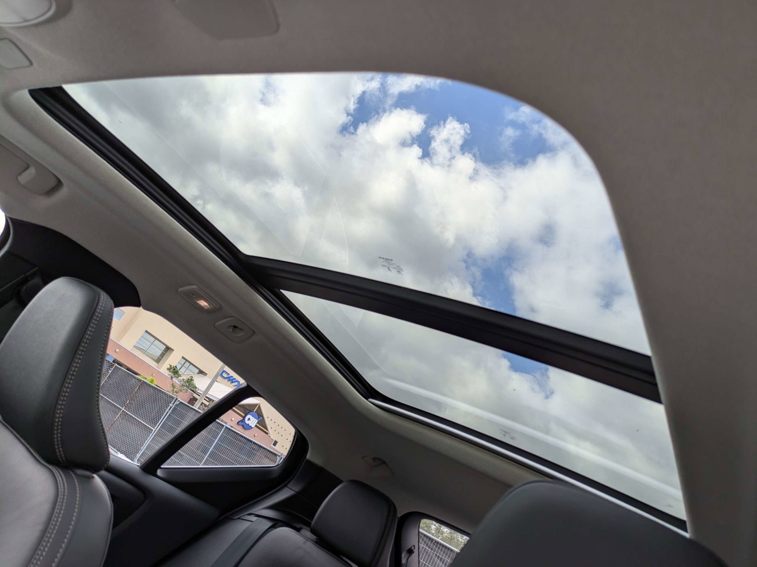 New 2026 Volvo XC40 B5 Ultra w/ Protection Package Premier image 22