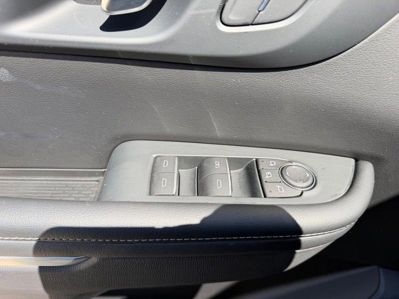 Used 2025 Buick Enclave Sport Touring w/ Super Cruise Package FWD image 19