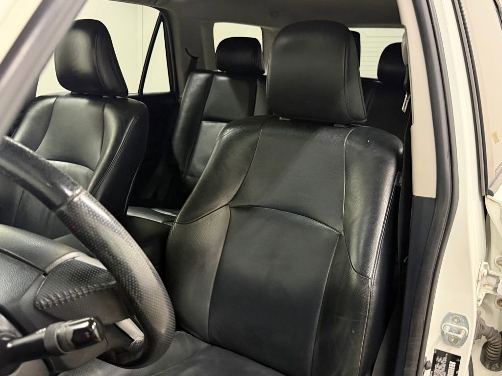 Used 2013 Toyota 4Runner Limited image 40