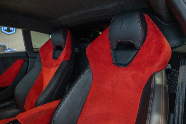 Used 2015 Lamborghini Huracan LP 610-4 image 12