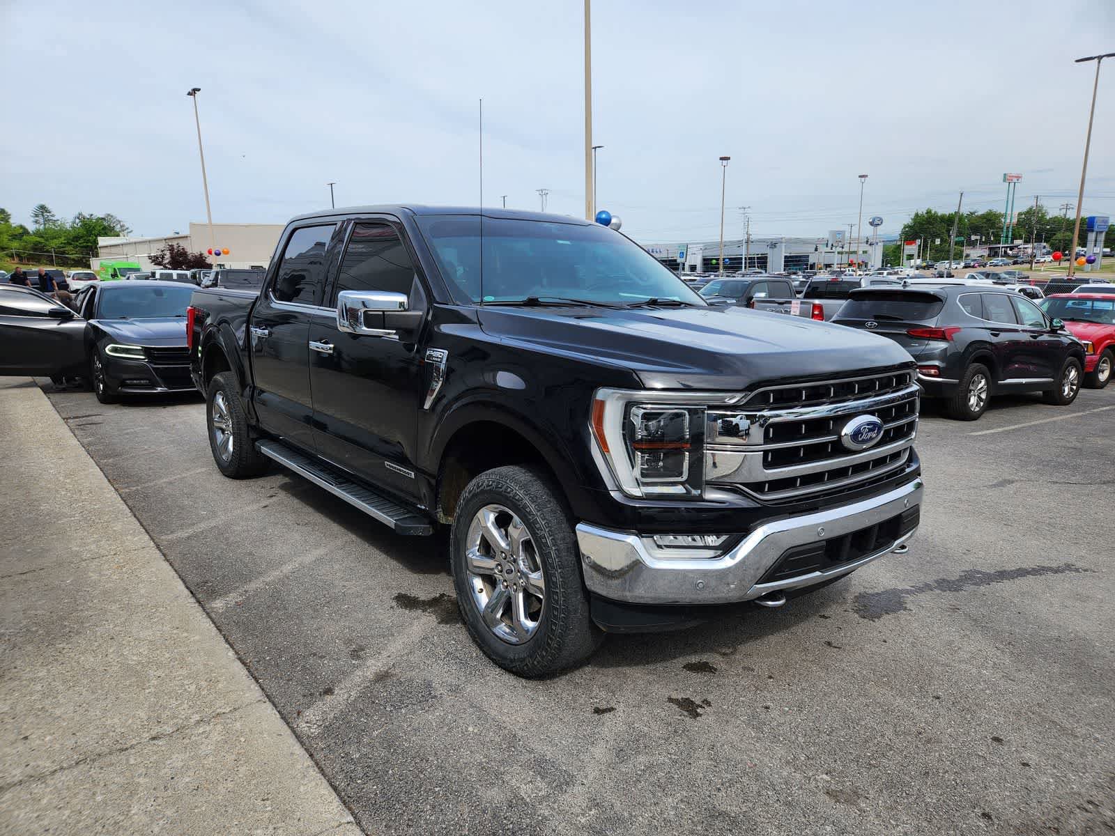 Used 2021 Ford F150 Lariat w/ Equipment Group 502A High AWD/4WD image 7
