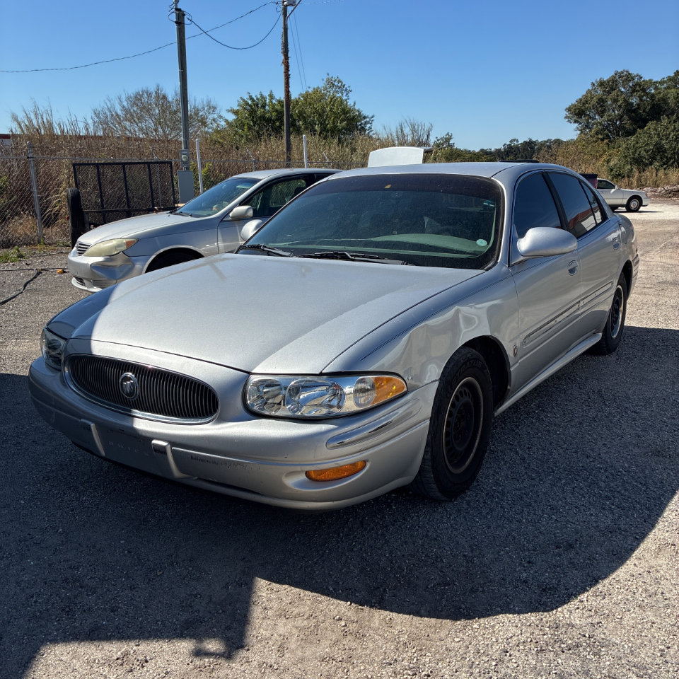Used 2002 Buick Le Sabre Custom image 3