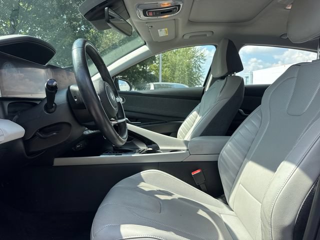 Used 2024 Hyundai Elantra Limited FWD image 13