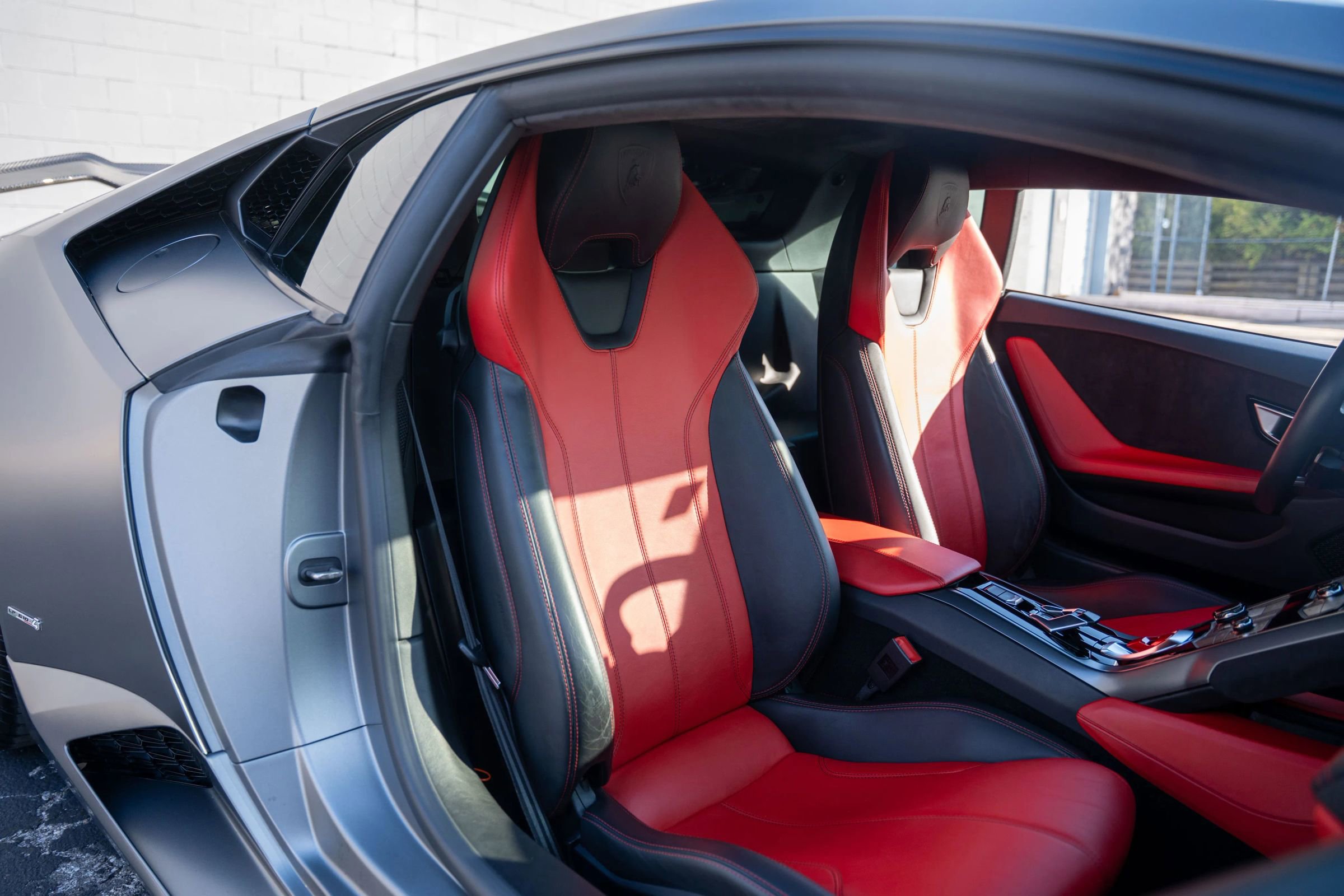 Used 2015 Lamborghini Huracan LP 610-4 image 11