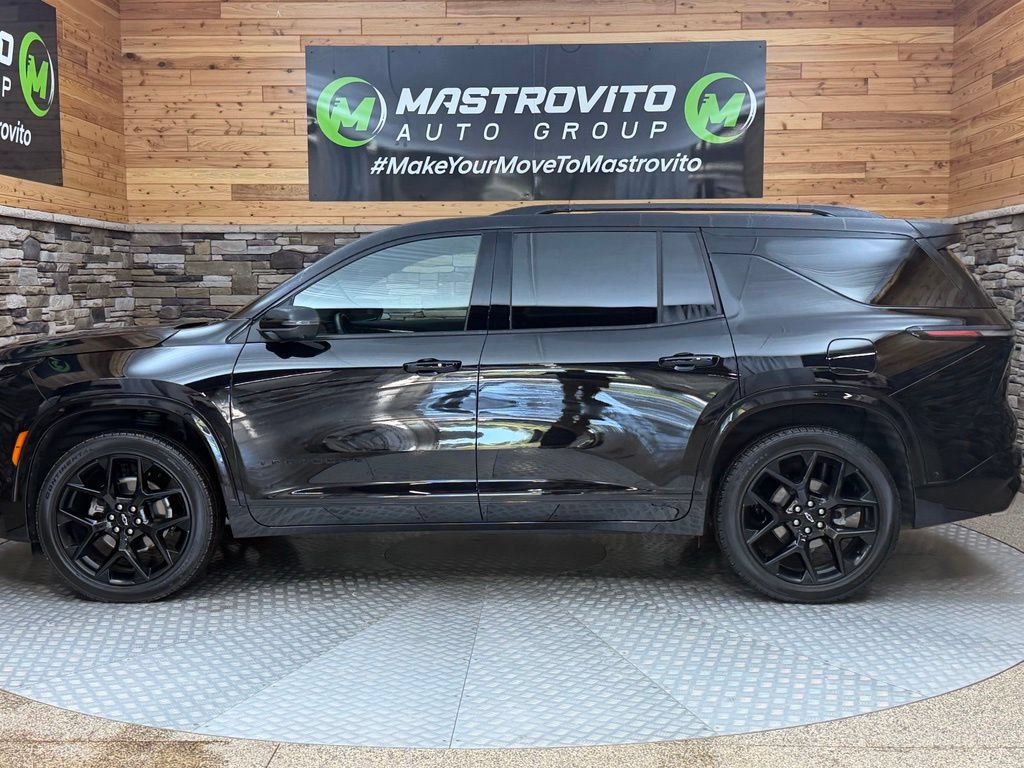 Used 2025 Chevrolet Traverse RS w/ LPO, Floor Liner Package AWD/4WD image 12
