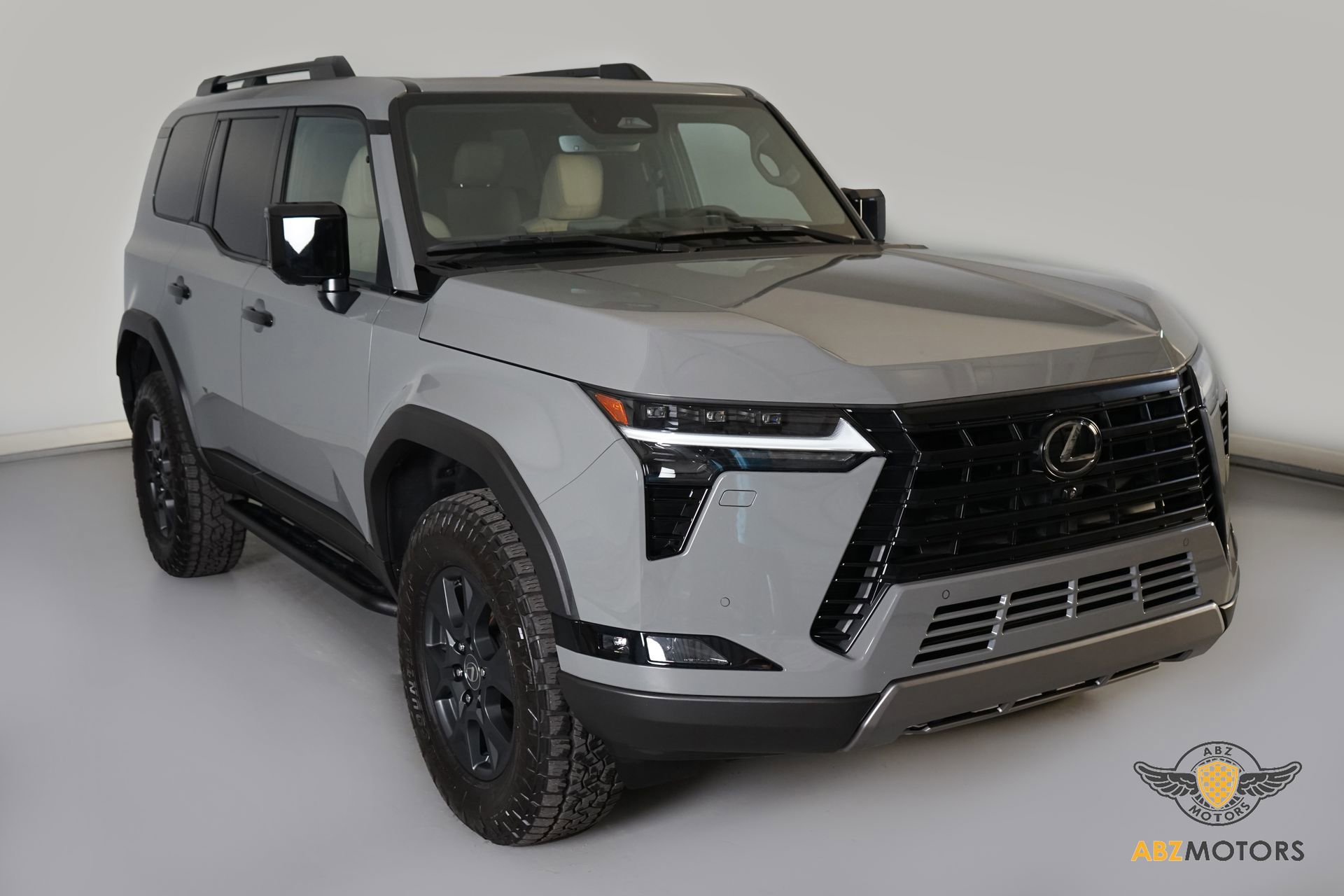 Used 2024 Lexus GX 550 AWD/4WD image 2