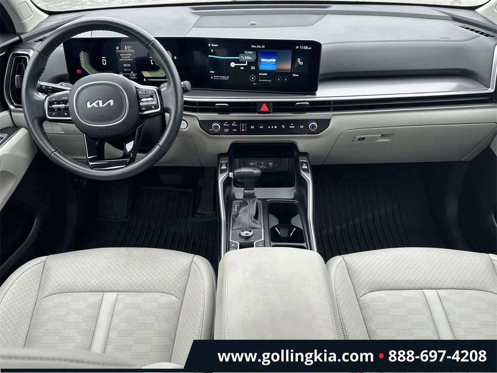 Certified 2024 Kia Sorento S w/ Panoramic Sunroof Package image 11