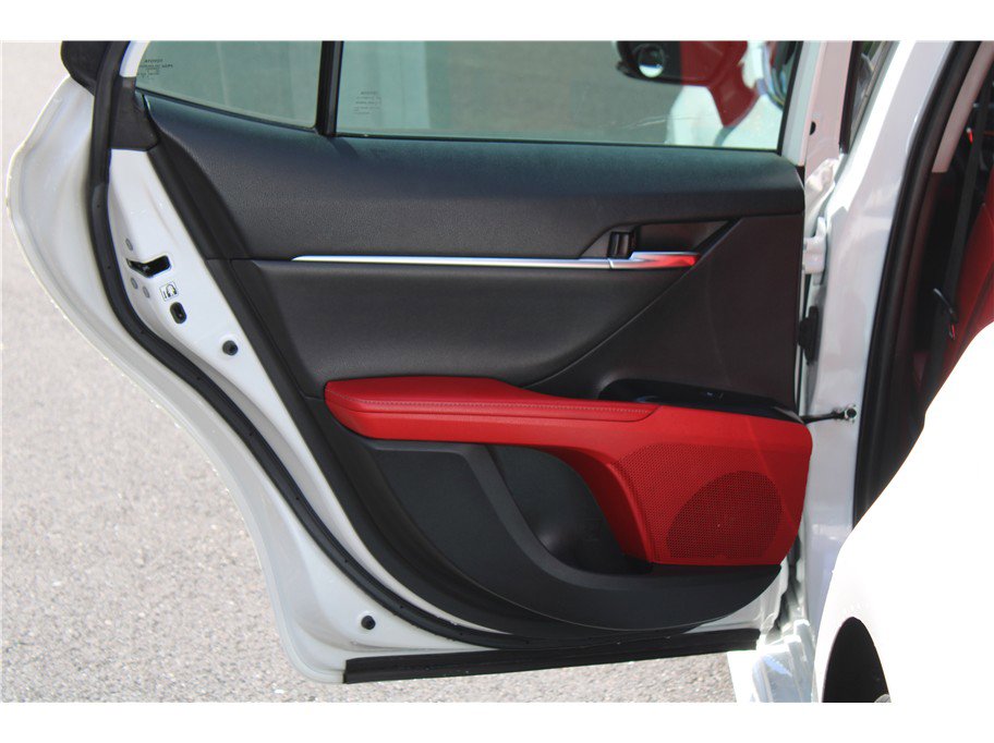 Used 2019 Toyota Camry XSE FWD image 10