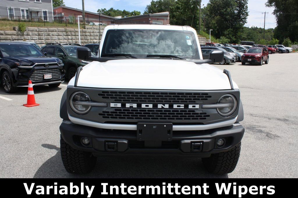 New 2025 Ford Bronco Badlands w/ Sasquatch Package image 3