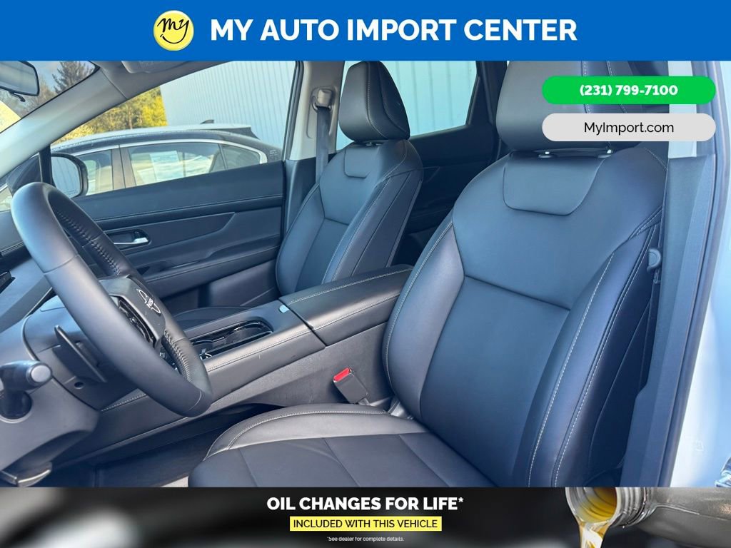Used 2025 Nissan Murano SV AWD/4WD image 7