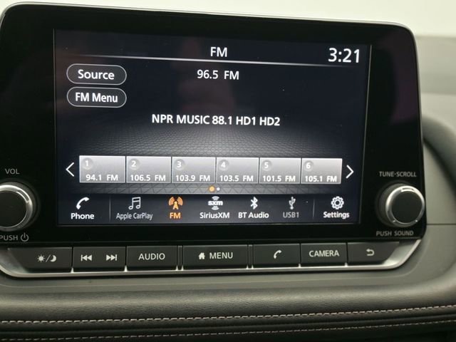 Used 2025 Nissan Rogue SV image 19