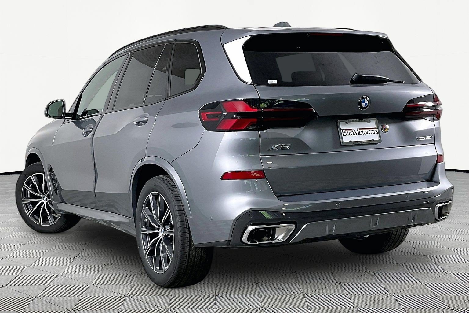 New 2026 BMW X5 xDrive40i AWD/4WD image 4
