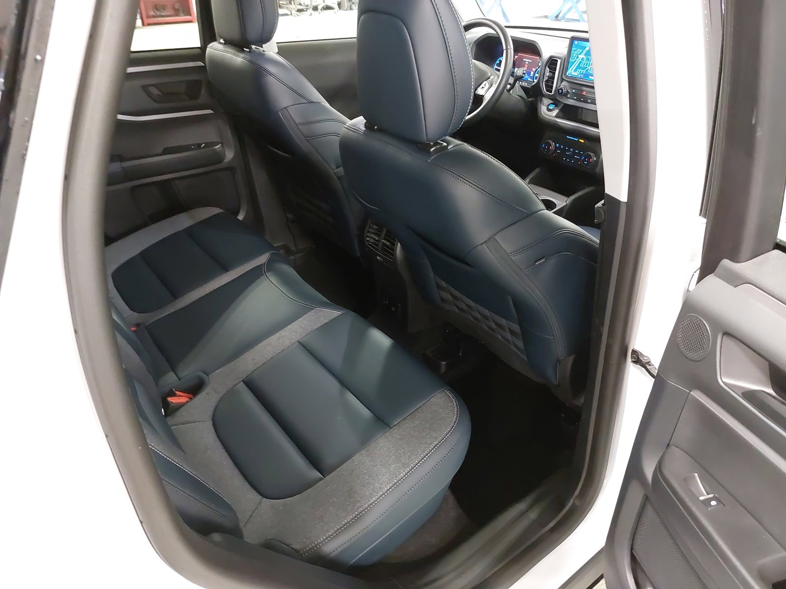 Used 2024 Ford Bronco Sport Outer Banks w/ Tech Package image 11