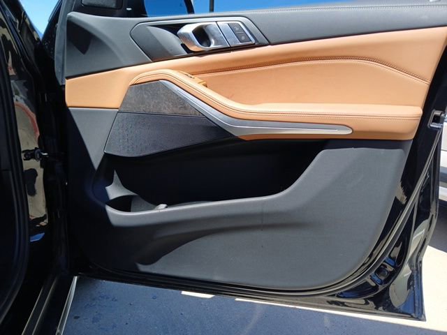 Used 2024 BMW X5 sDrive40i w/ Parking Assistance Package image 18