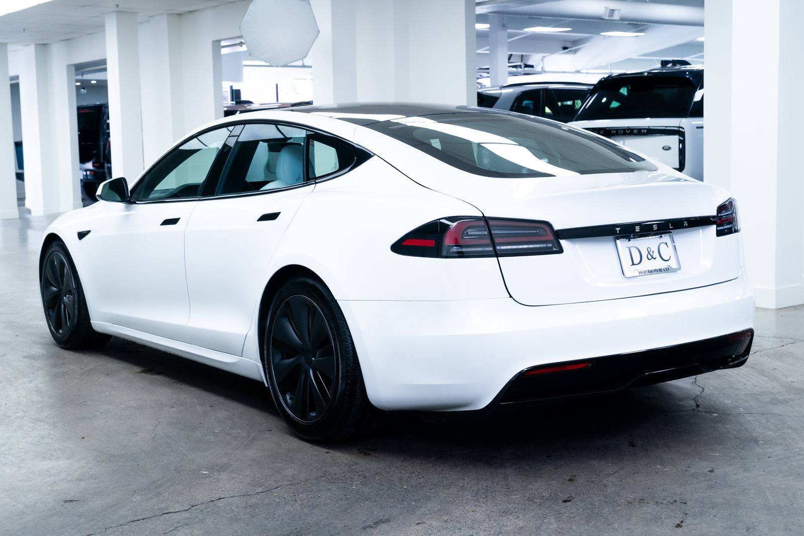 Used 2024 Tesla Model S image 4