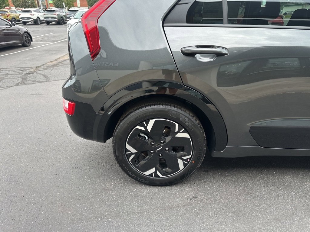 New 2025 Kia Niro Wind w/ Wind Preserve Package image 14