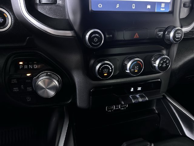 Used 2022 RAM 1500 Big Horn AWD/4WD image 17
