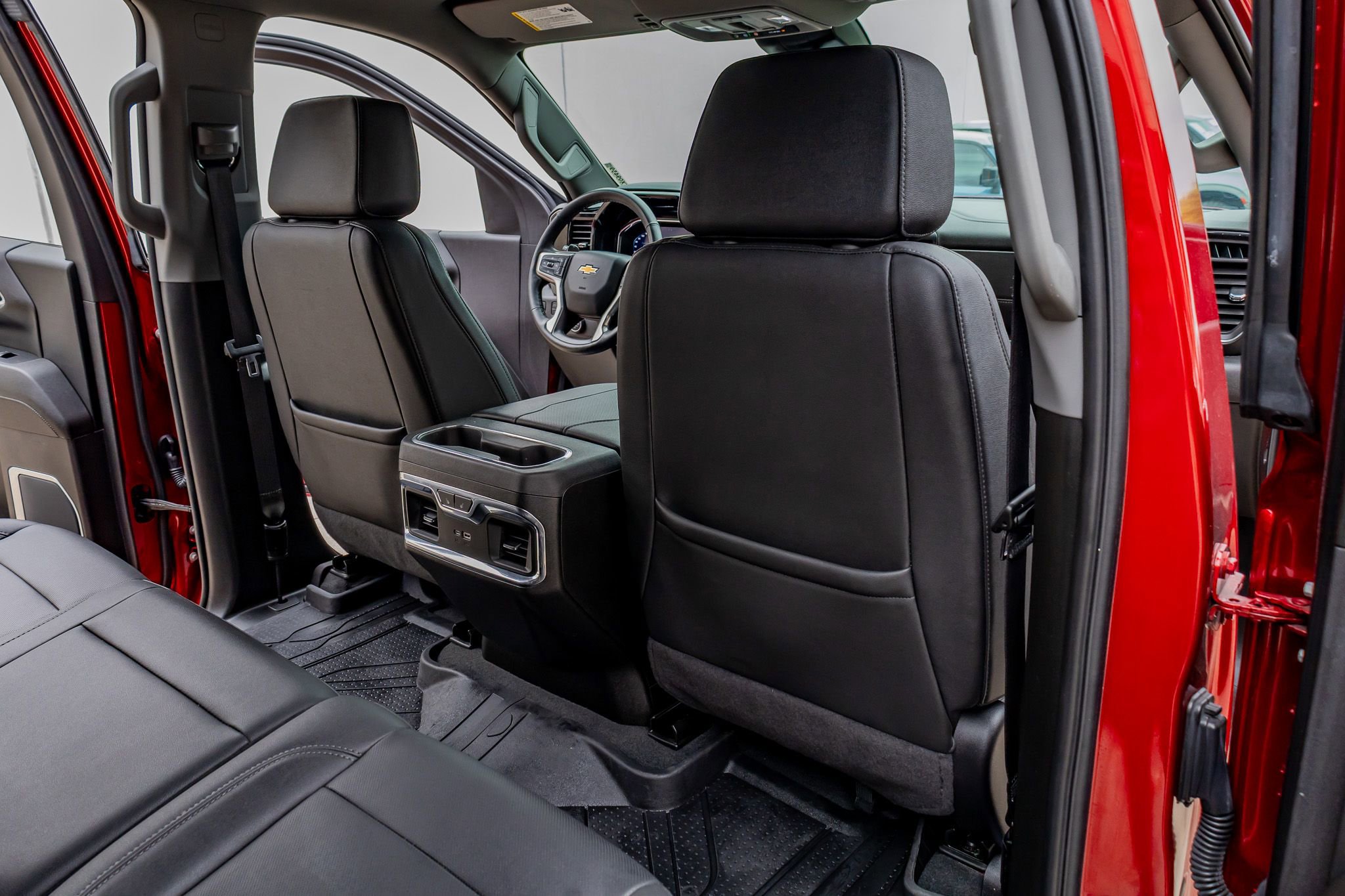 Used 2024 Chevrolet Silverado 1500 LTZ w/ LTZ Convenience Package II AWD/4WD image 30