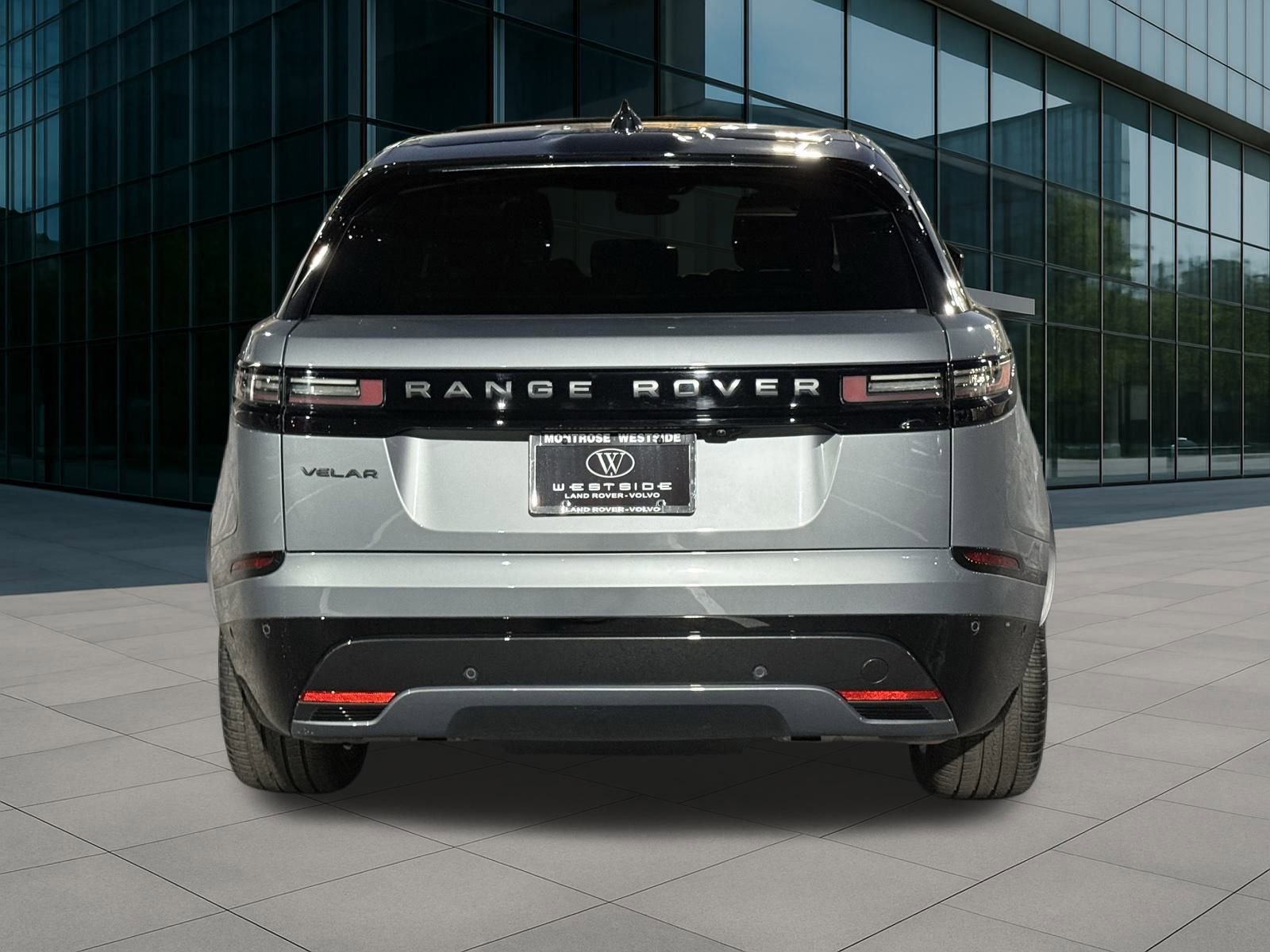 New 2026 Land Rover Range Rover Velar Dynamic SE image 4