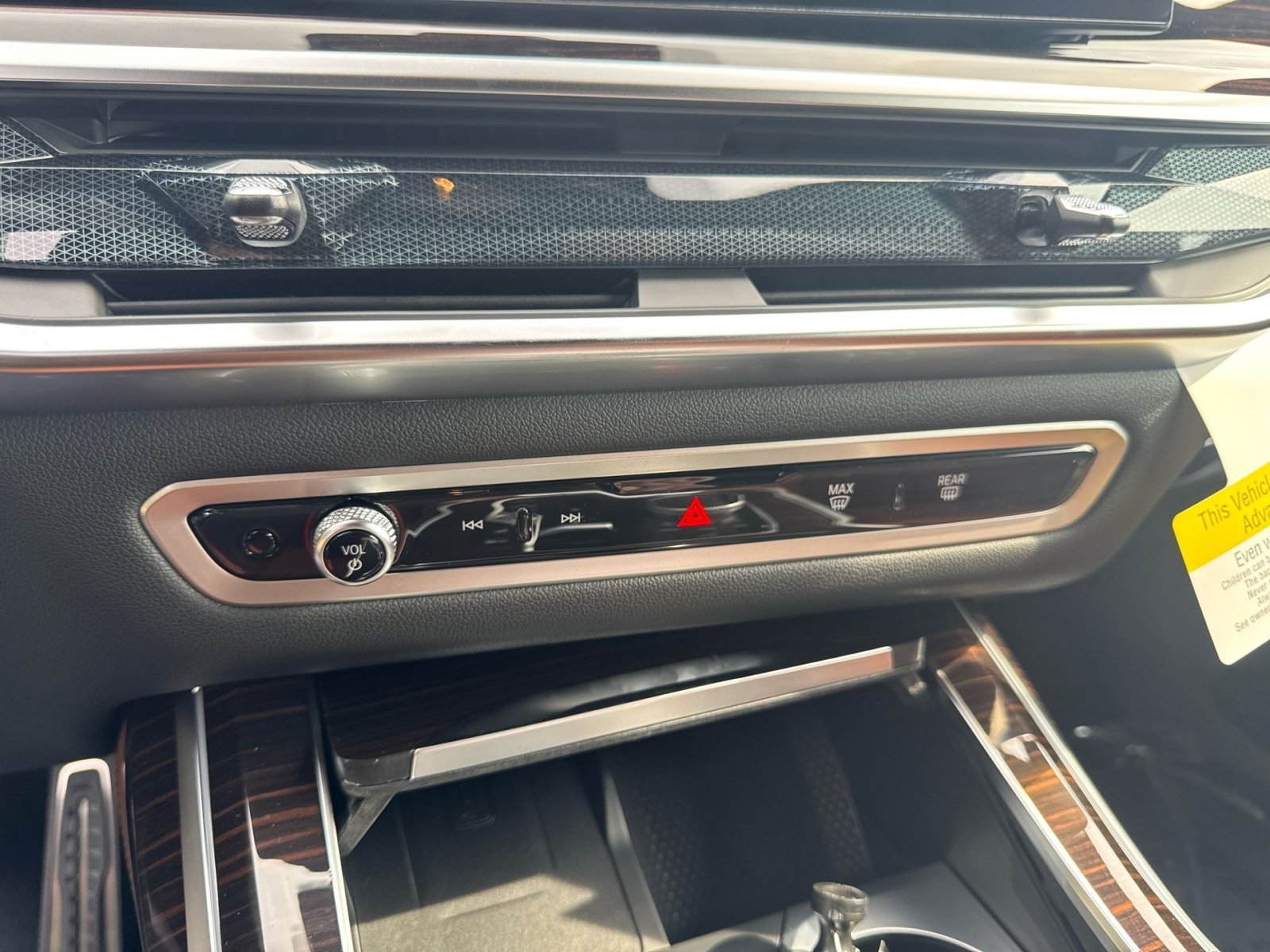 New 2027 BMW X7 xDrive40i w/ M Sport Package AWD/4WD image 49