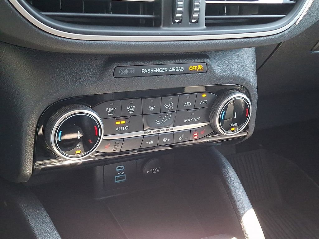 Used 2022 Ford Escape SEL AWD/4WD image 17