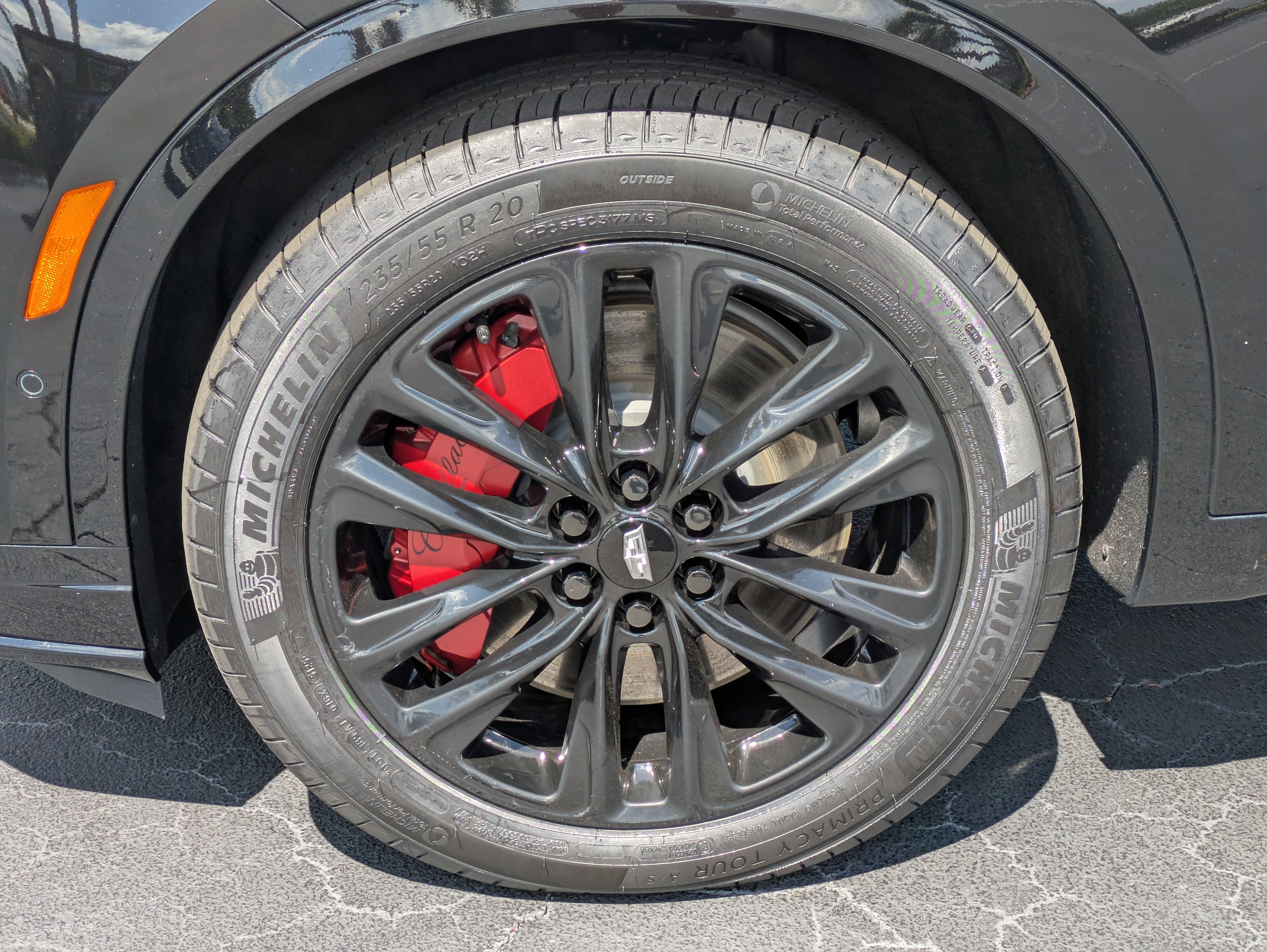 Certified 2023 Cadillac XT6 Sport w/ LPO, ONYX Package AWD/4WD image 10