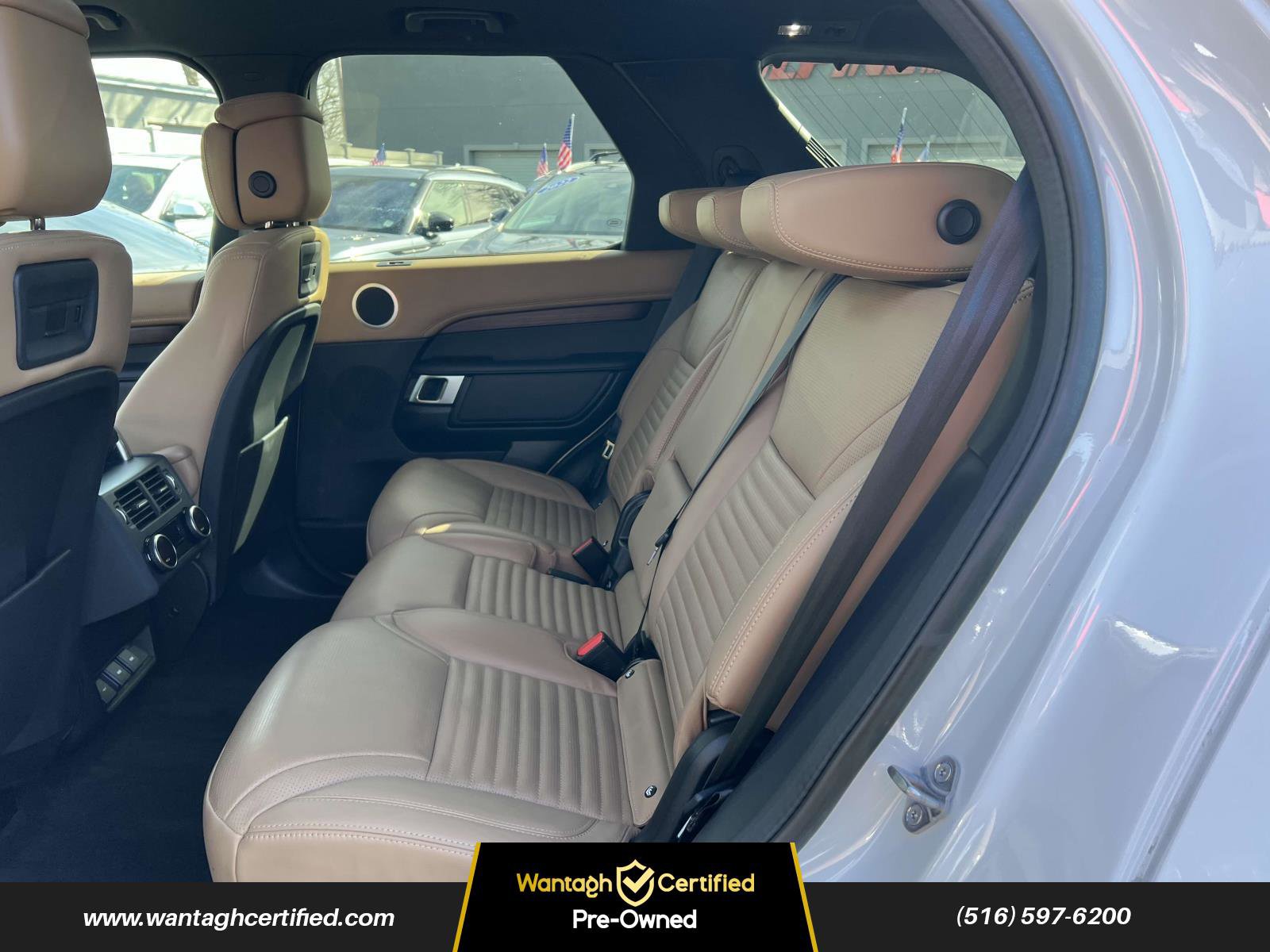 Used 2023 Land Rover Discovery HSE R-Dynamic image 11