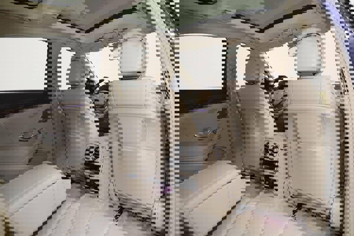 Used 2015 Mercedes-Benz S 550 4MATIC Sedan image 19