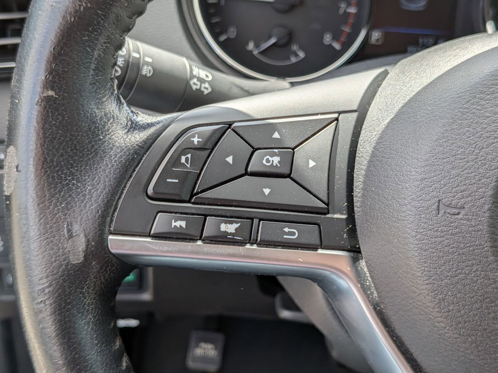 Used 2022 Nissan Rogue Sport SV image 18