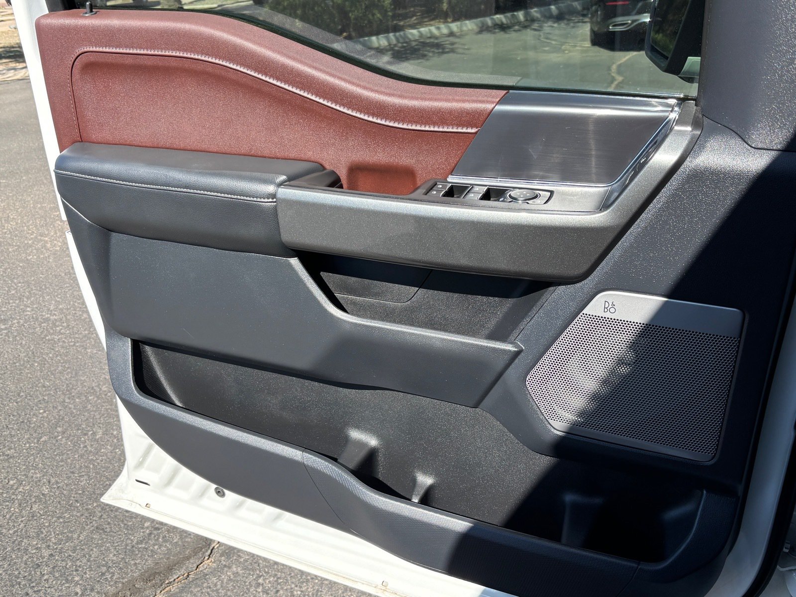 Used 2023 Ford F150 Lariat AWD/4WD image 11